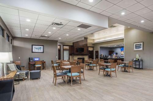 Hotel Rodeway Inn Omaha