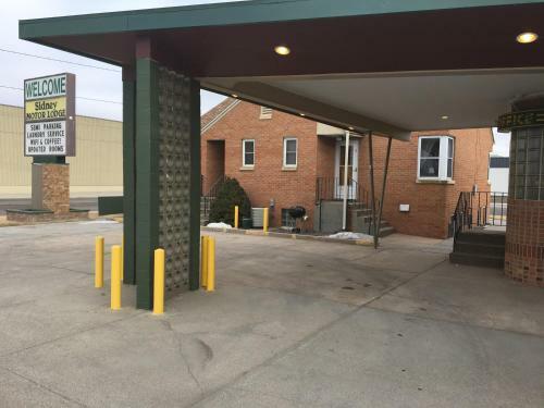 Sidney Motor Lodge