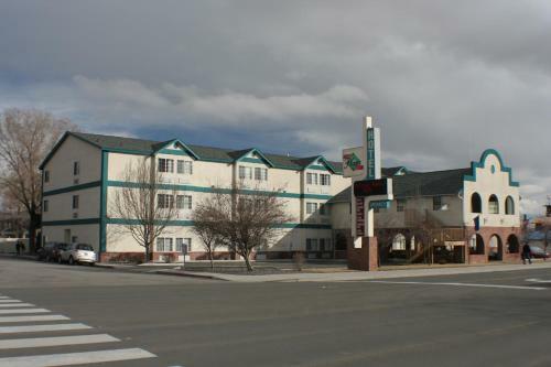 Carson City Plaza Hotel