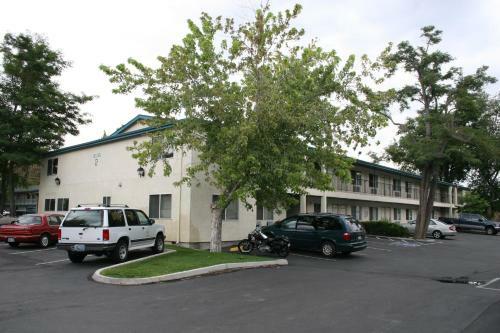 Carson City Plaza Hotel