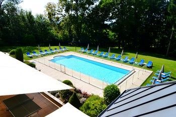 Hotel Chateau De Divonne
