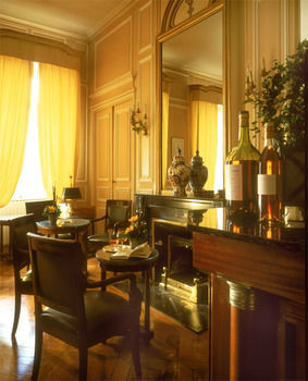 Hotel Chateau De Divonne