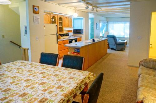 Lake Village 138