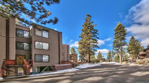 Lake Village 138