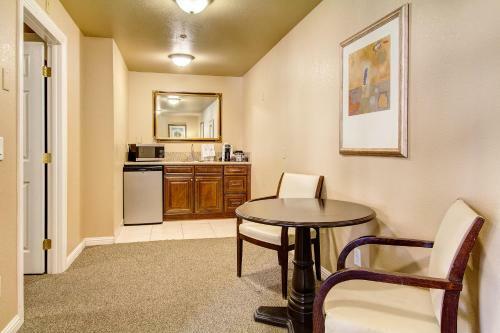 Hotel The Rita Suites