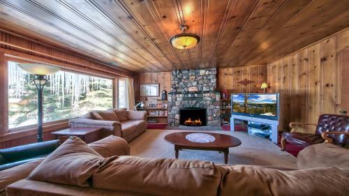 Zephyr Cove Cabin