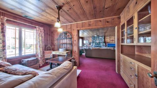 Zephyr Cove Cabin