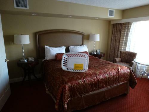 Aparthotel Suites At Jockey Club