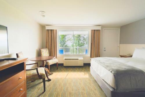Red Jacket Mountain View Hotel