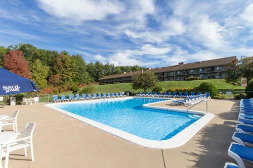 Hotel Fox Ridge - A Red Jacket Resort