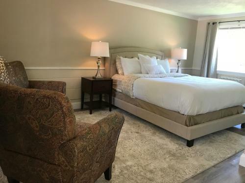 Clarendon Motel