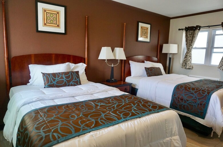 Hotel Beachside Resort