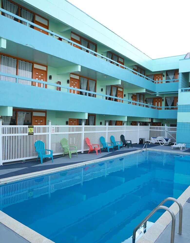 Hotel Beachside Resort
