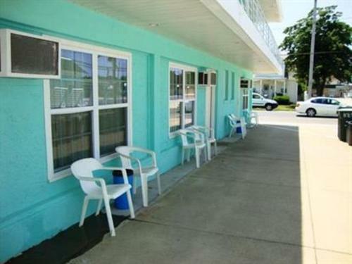 Blue Diamond Motel