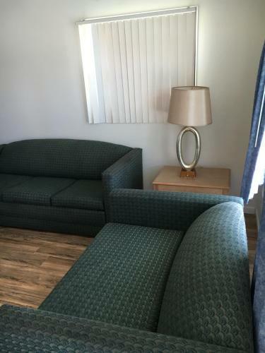 Blue Diamond Motel