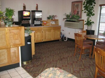 Royal Holiday Motel