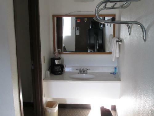 Motel 10