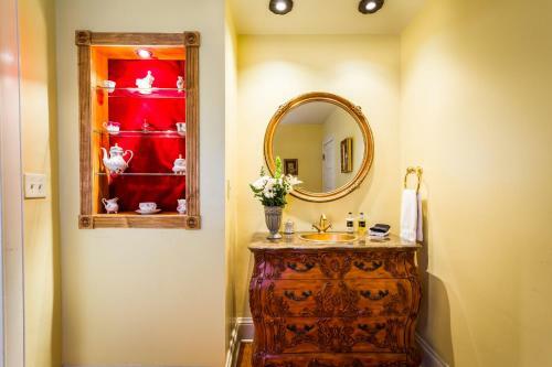 Downtown Historic Bed & Breakfast