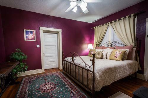 Downtown Historic Bed & Breakfast