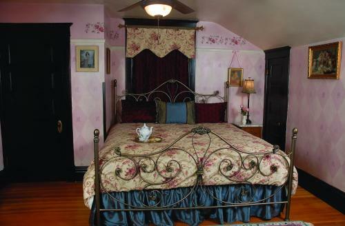 Downtown Historic Bed & Breakfast