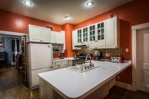 Downtown Historic Bed & Breakfast