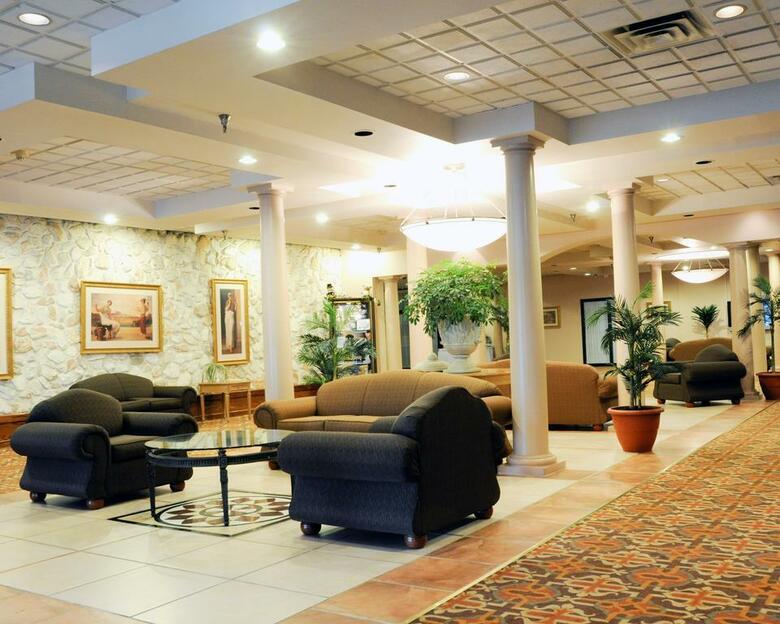 Clarion Hotel Palm Island Indoor Waterpark