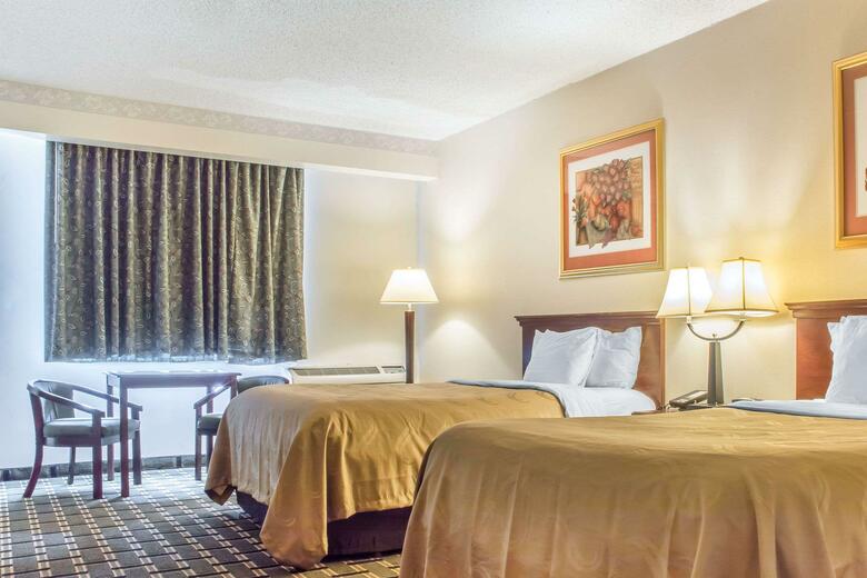 Clarion Hotel Palm Island Indoor Waterpark