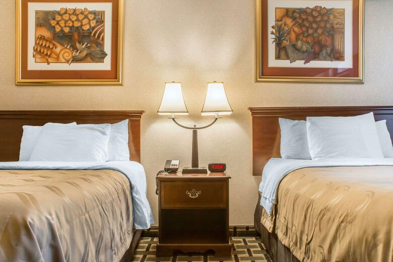 Clarion Hotel Palm Island Indoor Waterpark
