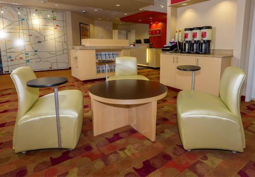 Hotel Towneplace Suites Buffalo Airport