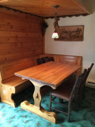 Alpine Rentals - Cottage
