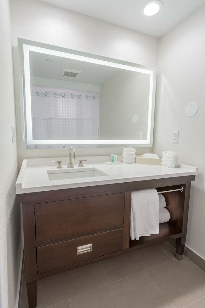 Hotel Doubletree By Hilton Nanuet