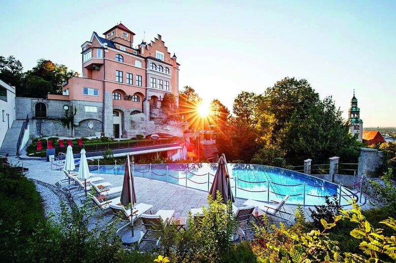 Hotel Schloss Monchstein
