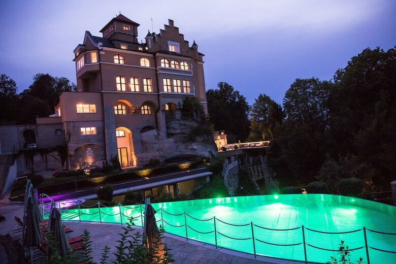 Hotel Schloss Monchstein