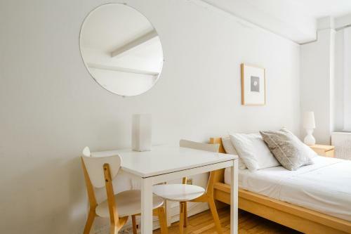 Studio Apartment - 39th Street