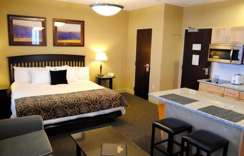 Posada The Parker Inn And Suites