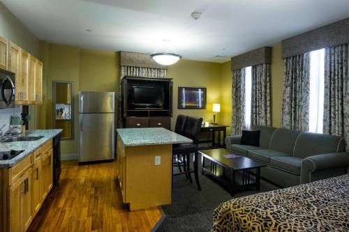 Posada The Parker Inn And Suites