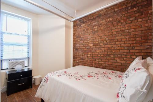 Luxurious Three Bedroom Apartment