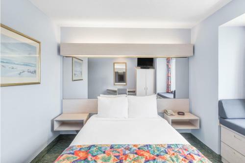 Hotel Microtel Inn & Suites By Wyndham Carolina Beach
