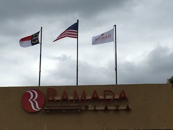 Ramada Hotel Charlotte Airport & Conference Center