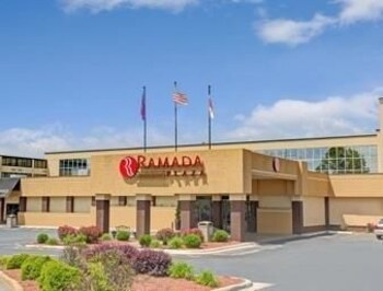 Ramada Hotel Charlotte Airport & Conference Center