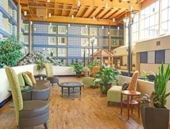 Ramada Hotel Charlotte Airport & Conference Center