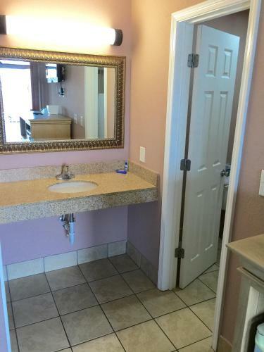 Motel Crown Inn - Fayetteville