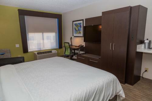 Hotel Holiday Inn Express Clayton Southeast Raleigh