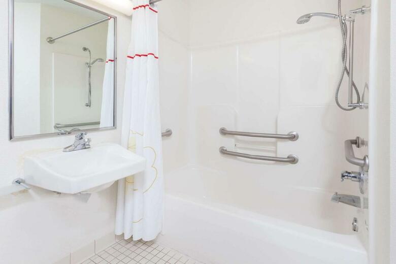 Hotel Hawthorn Suites By Wyndham Greensboro