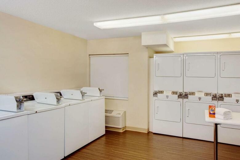 Hotel Hawthorn Suites By Wyndham Greensboro