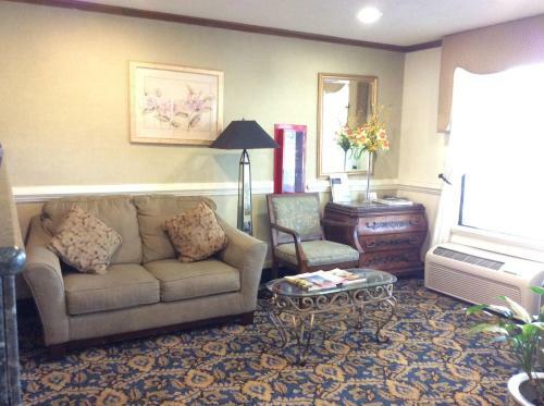 Hotel Baymont Inn & Suites - Greensboro