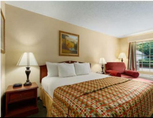Motel Baymont Inn & Suites Sanford