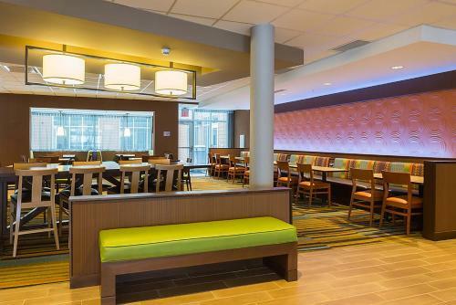 Hotel Fairfield Inn & Suites By Marriott Jamestown