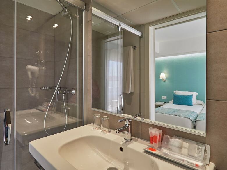 Hotel Apolo