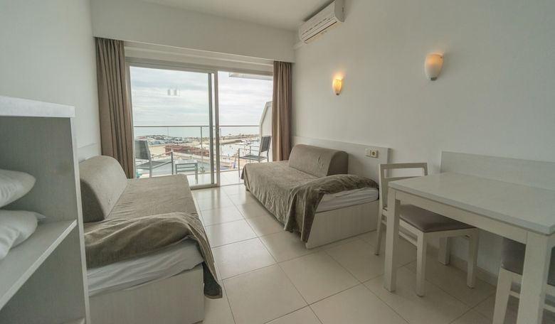 Apartamentos Embat